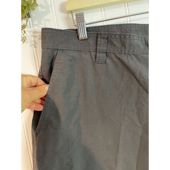 Columbia Mens Regular Fit Gray Cotton Shorts Size 38 With Side & Back Pockets - Picture 4 of 13